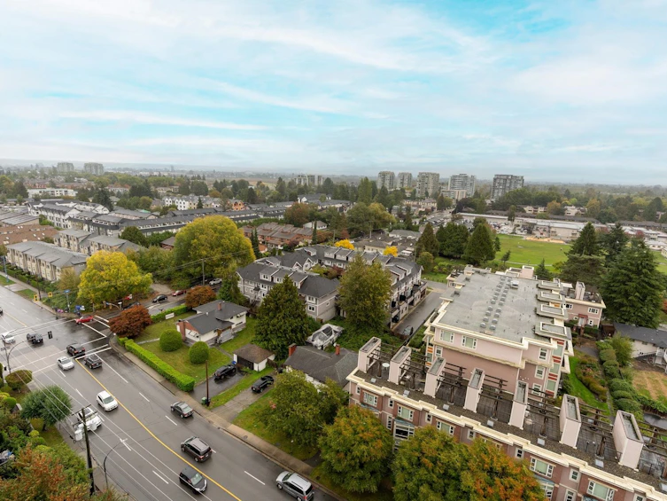 1605-6611 Cooney Road, Richmond, BC, V6Y 4C5 - 21