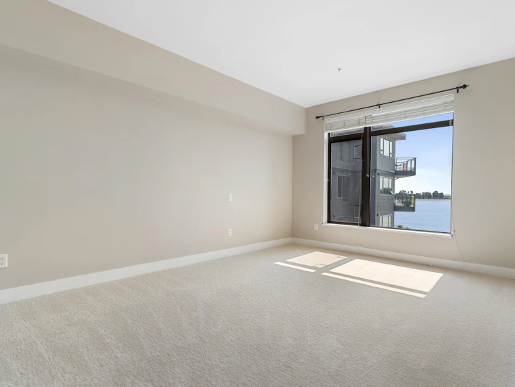 302-14200 Riverport Way, Richmond, BC, V6W 1M4 - 14