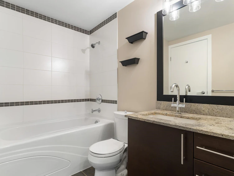 302-14200 Riverport Way, Richmond, BC, V6W 1M4 - 24