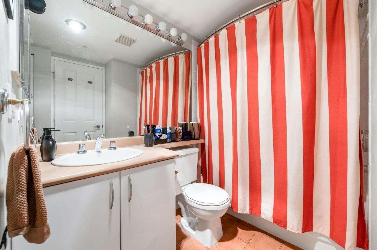 106-2983 W 4th Avenue, Vancouver, BC, V6K 1R5 - 11