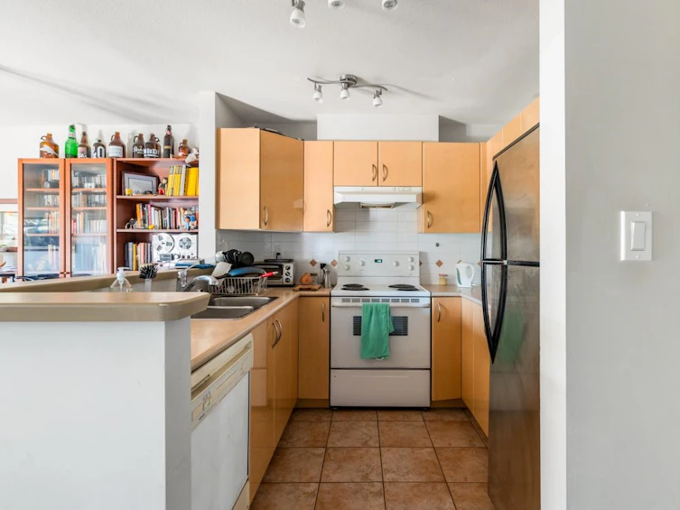 106-2983 W 4th Avenue, Vancouver, BC, V6K 1R5 - 8