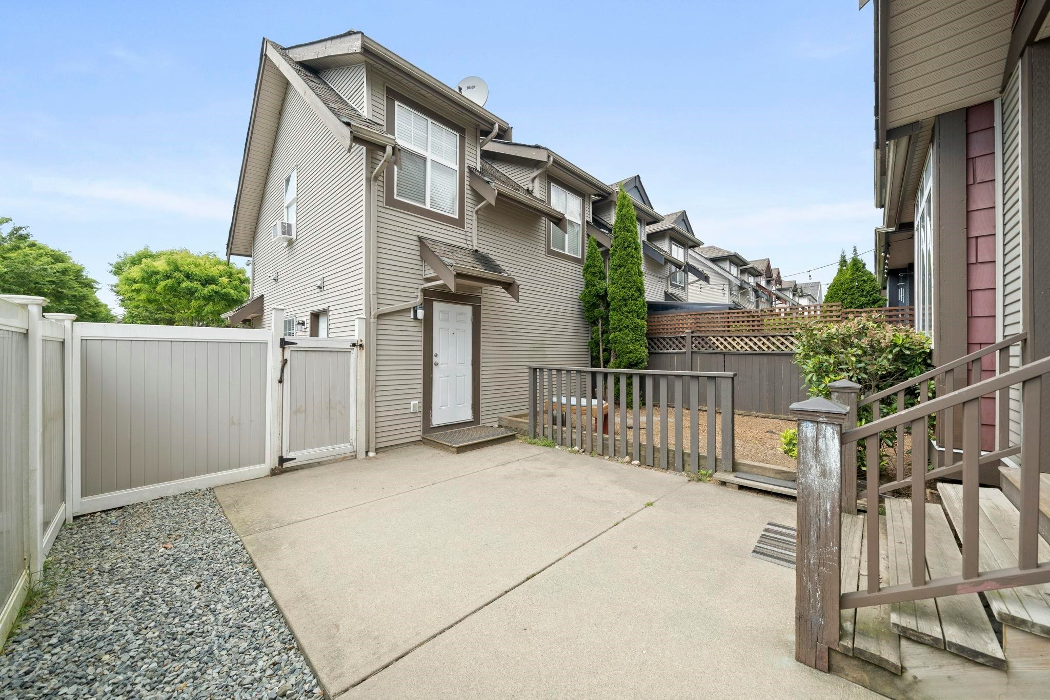 6652 195 Street, Surrey, BC, V4N 0C3 - 30
