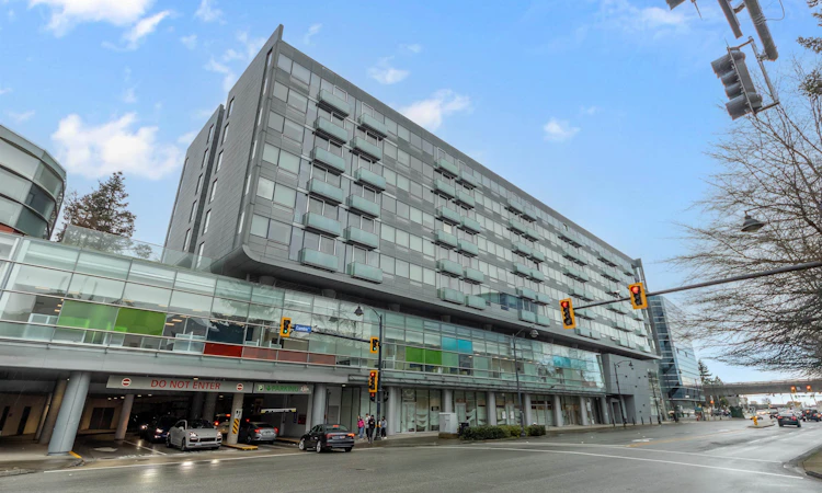 823-8080 Cambie Road