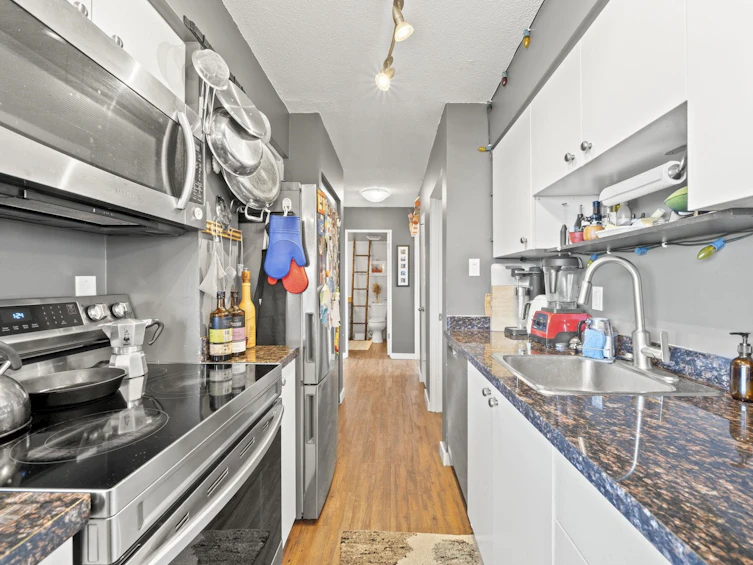 901-2370 W 2nd Avenue, Vancouver, BC, V6K 1J1 - 18