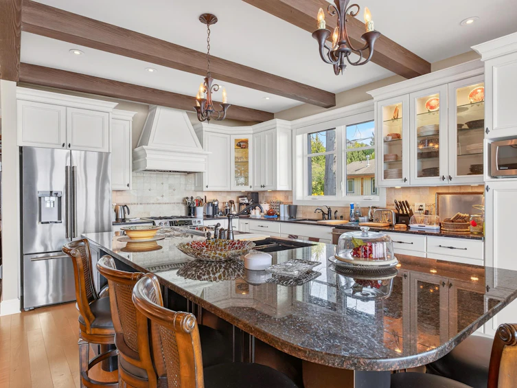 6001 Silverstone Lane, Sechelt, BC, V7Z 0T8 - 10
