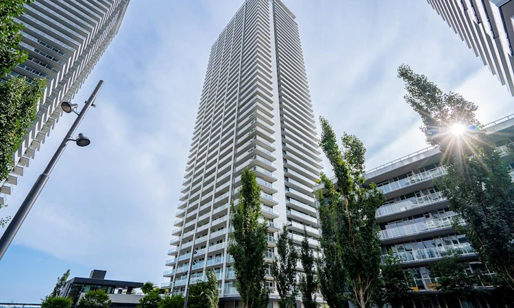 1510-3833 Evergreen Place