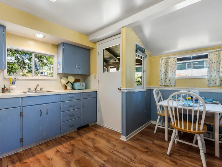 265 First Avenue, Cultus Lake, BC, V2R 4Z4 - 17