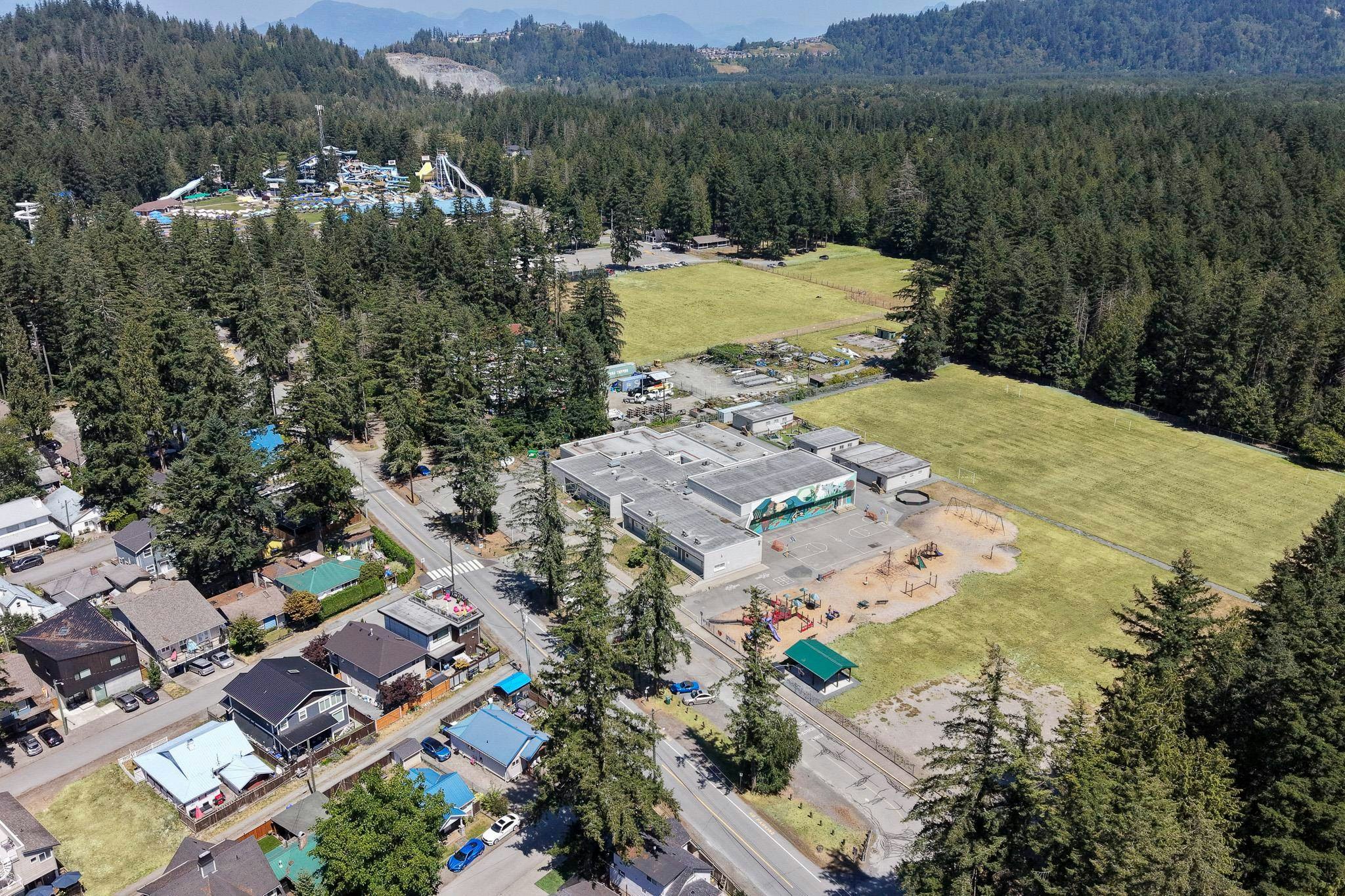 265 First Avenue, Cultus Lake, BC, V2R 4Z4 - 34