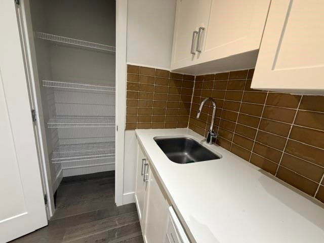 Basement-16487 103 Avenue, Surrey, BC, V4N 1Y8 - 5