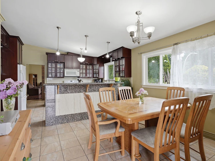 34017 Marshall Road, Abbotsford, BC, V2S 1L8 - 9