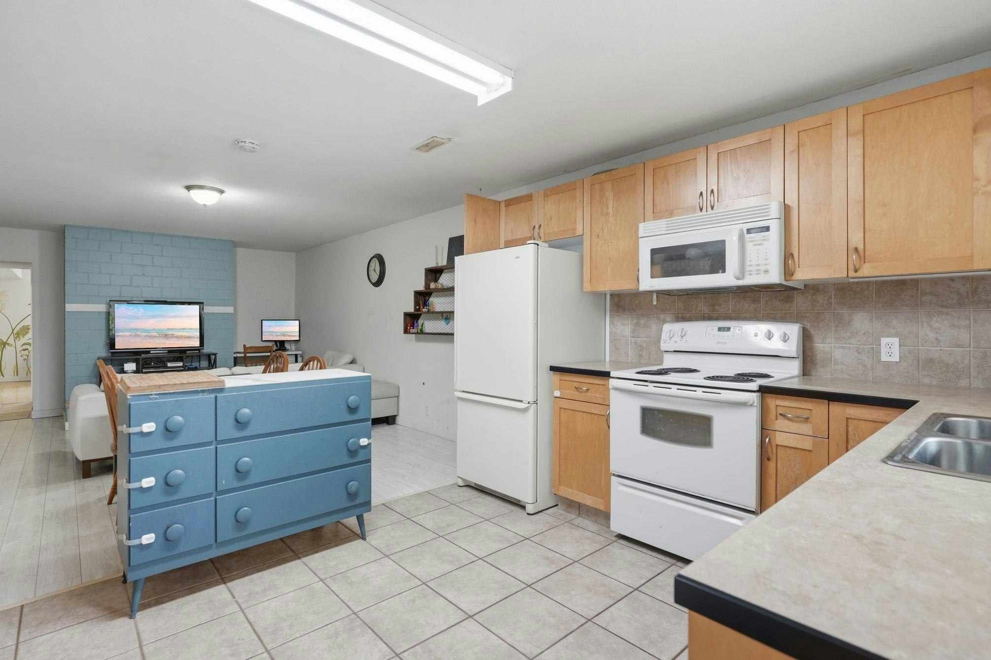 34017 Marshall Road, Abbotsford, BC, V2S 1L8 - 18