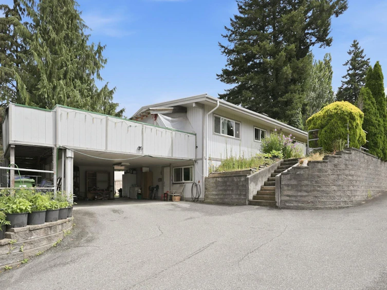 34017 Marshall Road, Abbotsford, BC, V2S 1L8 - 2