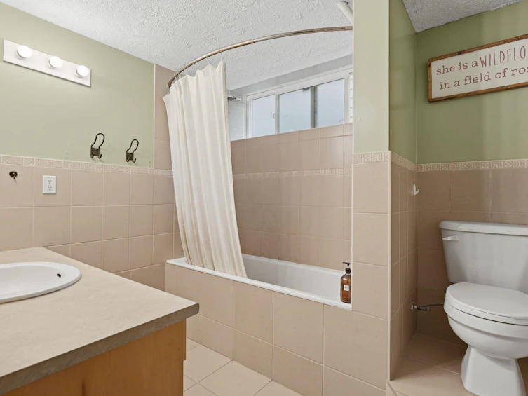 34017 Marshall Road, Abbotsford, BC, V2S 1L8 - 25