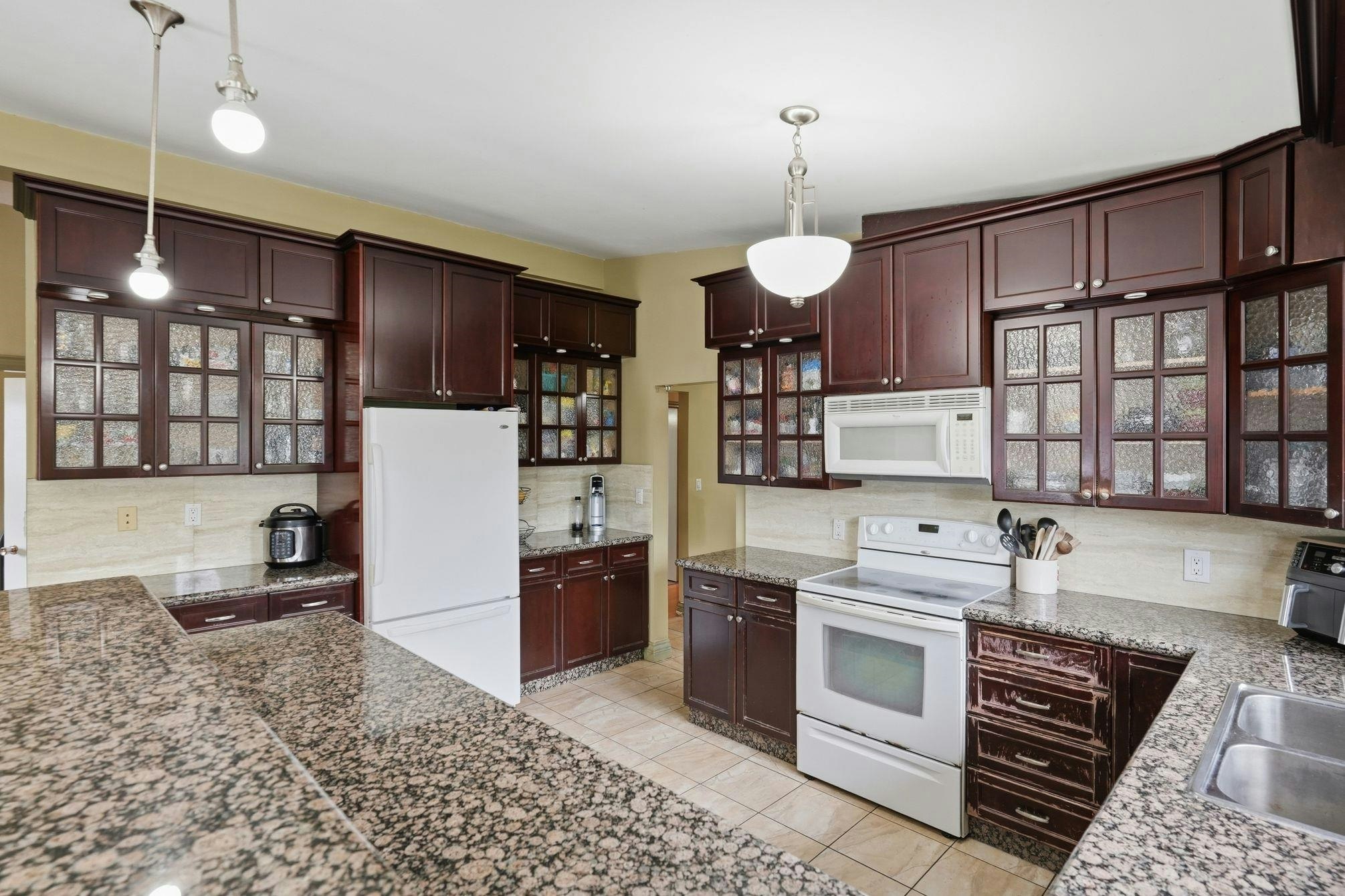 34017 Marshall Road, Abbotsford, BC, V2S 1L8 - 7