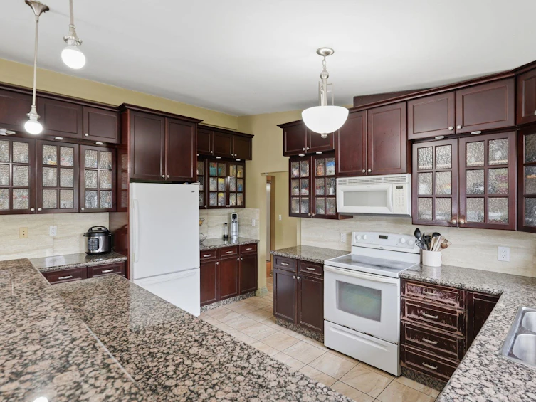 34017 Marshall Road, Abbotsford, BC, V2S 1L8 - 7
