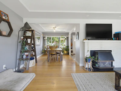 33752 5th Avenue - 5