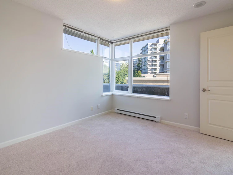 303-9298 University Crescent, Burnaby, BC, V5A 4X8 - 12