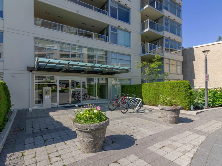 303-9298 University Crescent, Burnaby, BC, V5A 4X8 - 27