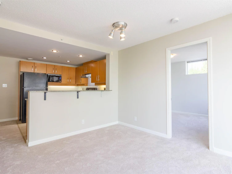303-9298 University Crescent, Burnaby, BC, V5A 4X8 - 8