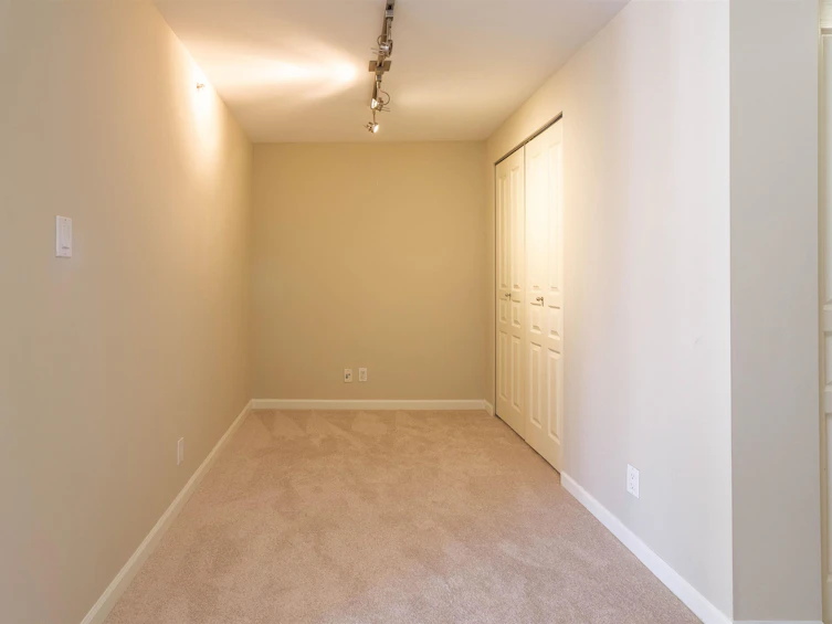 303-9298 University Crescent, Burnaby, BC, V5A 4X8 - 17