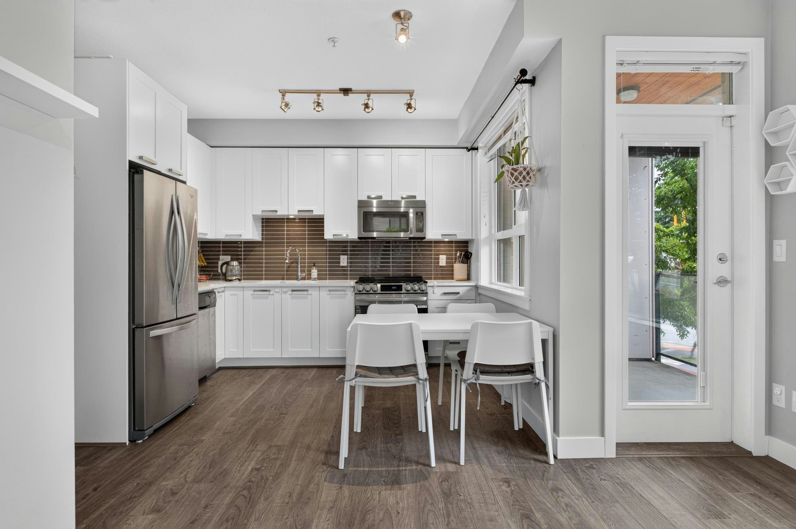 206-15388 105 Avenue, Surrey, BC, V3R 0C4 - 10