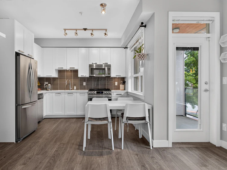 206-15388 105 Avenue, Surrey, BC, V3R 0C4 - 10