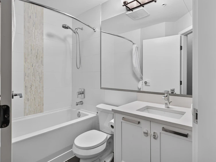 206-15388 105 Avenue, Surrey, BC, V3R 0C4 - 14