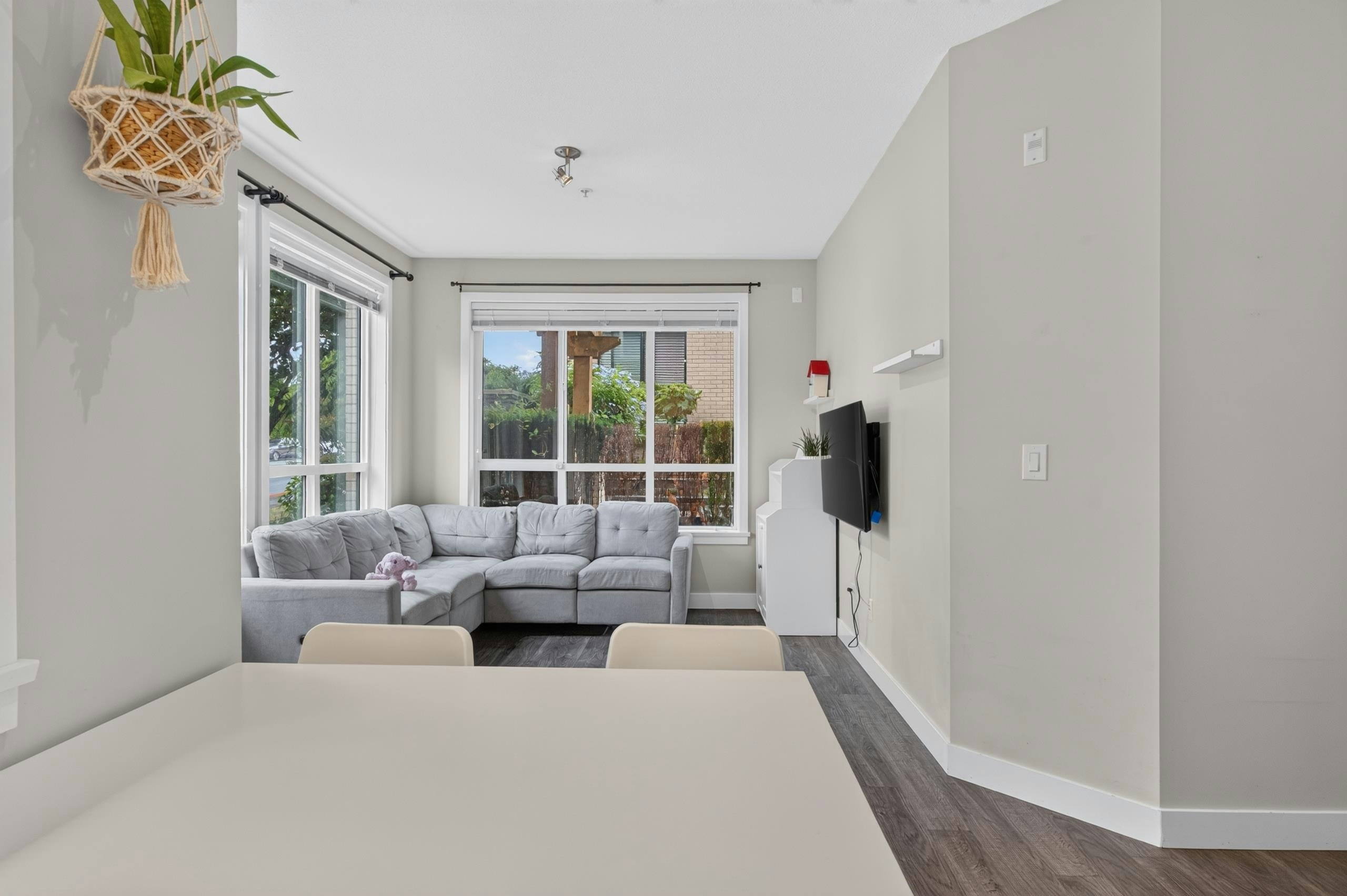 206-15388 105 Avenue, Surrey, BC, V3R 0C4 - 8