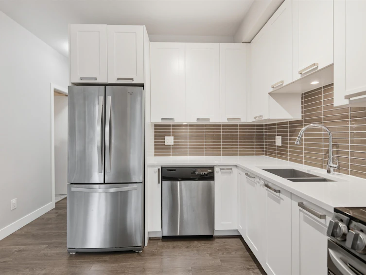 206-15388 105 Avenue, Surrey, BC, V3R 0C4 - 11