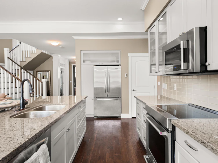 3711 142nd Street, Surrey, BC, V4P 0C2 - 9