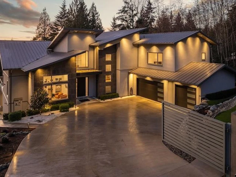 205 Kinsey Drive, Port Moody, BC, V3H 0G7 - 2
