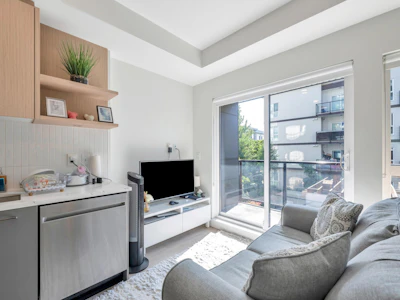212-10777 138 Street - 4
