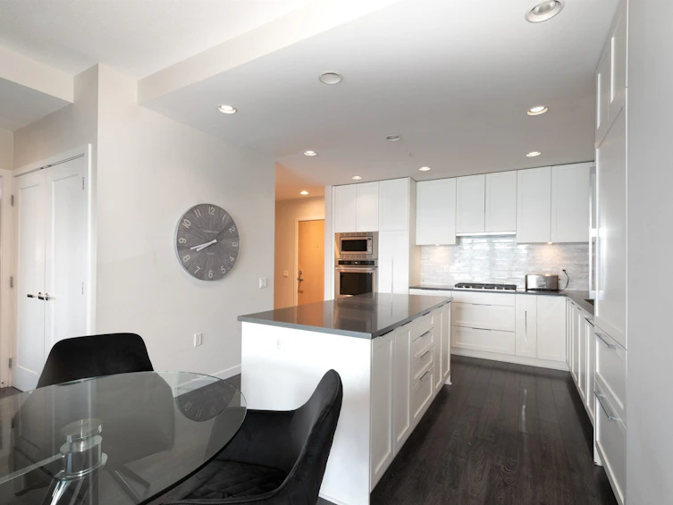 305-3873 Cates Landing Way, North Vancouver, BC, V7G 0A6 - 7
