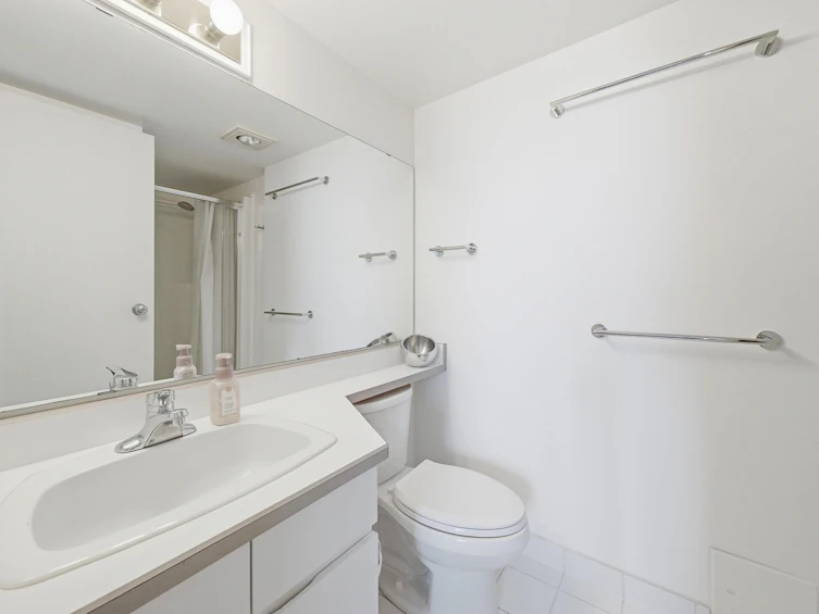 533-666 Leg In Boot Square, Vancouver, BC, V5Z 4B3 - 28