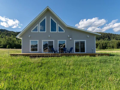 3963 Canimview Drive - 3