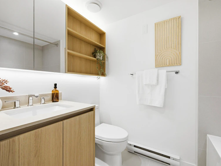 2408 E 12th Avenue, Vancouver, BC, V5N 0E3 - 24