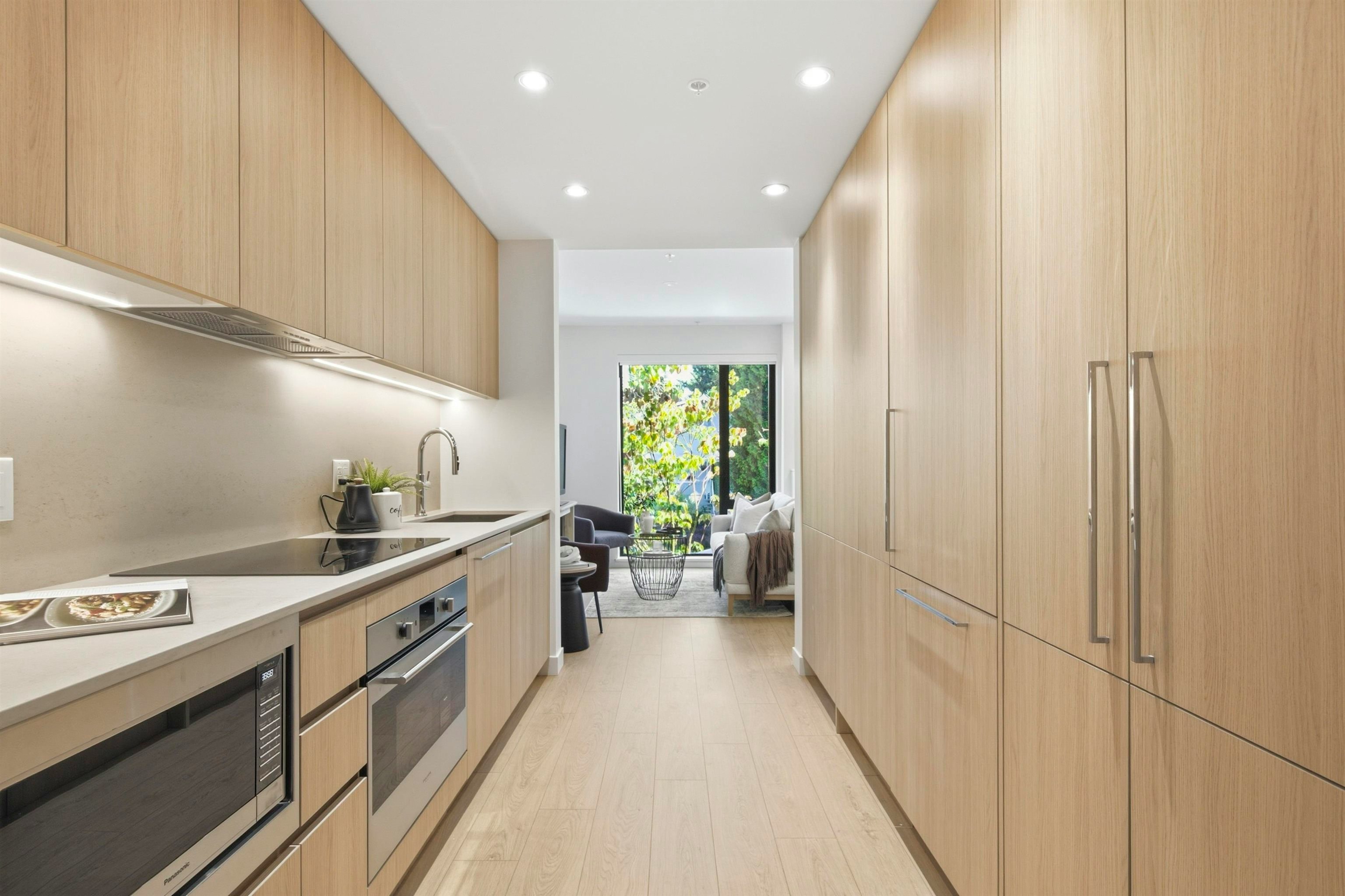 2408 E 12th Avenue, Vancouver, BC, V5N 0E3 - 8