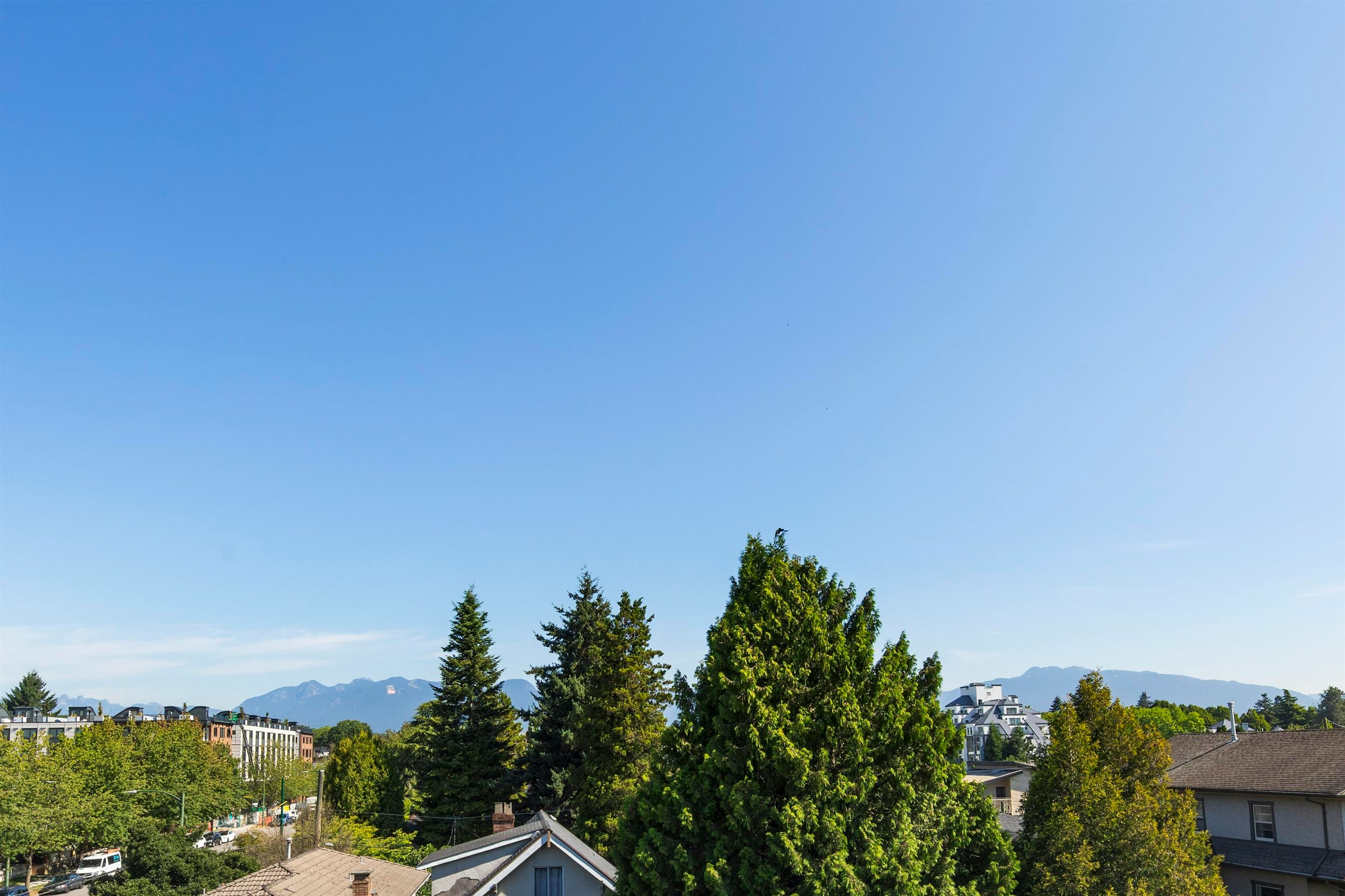 2408 E 12th Avenue, Vancouver, BC, V5N 0E3 - 27