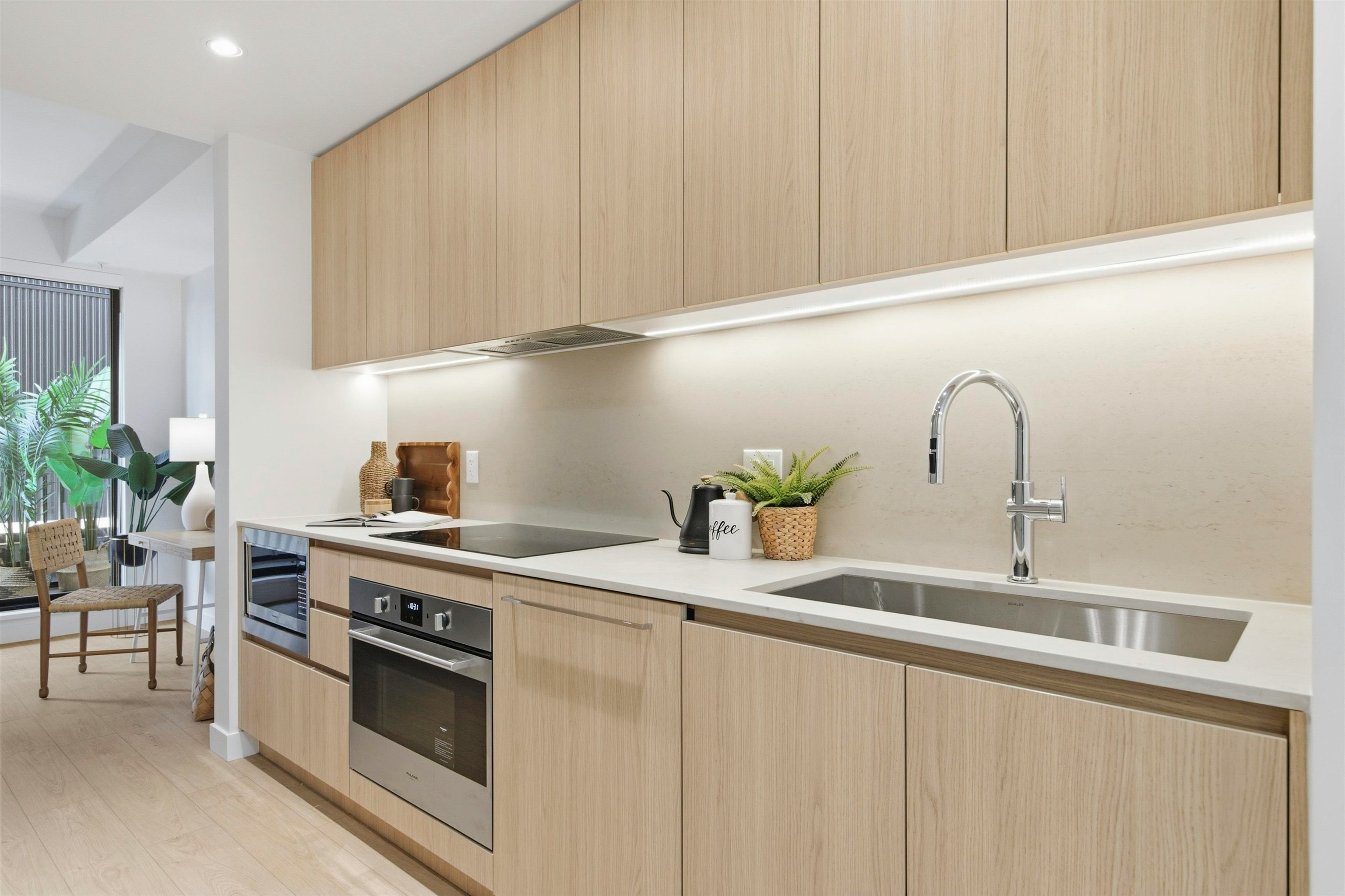 2408 E 12th Avenue, Vancouver, BC, V5N 0E3 - 9