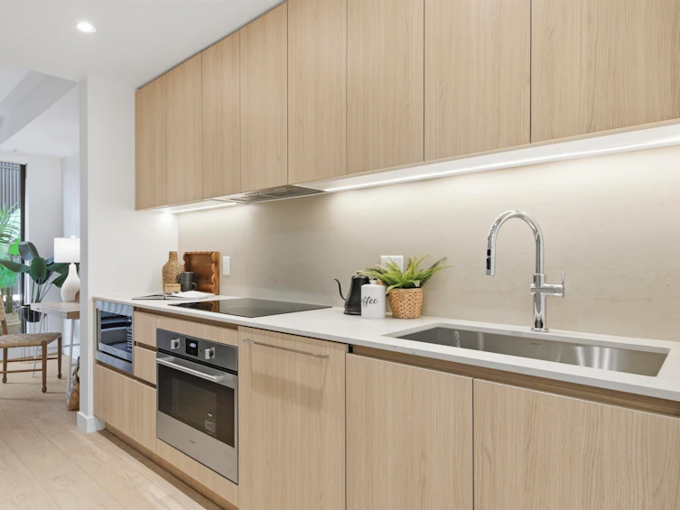 2408 E 12th Avenue, Vancouver, BC, V5N 0E3 - 9