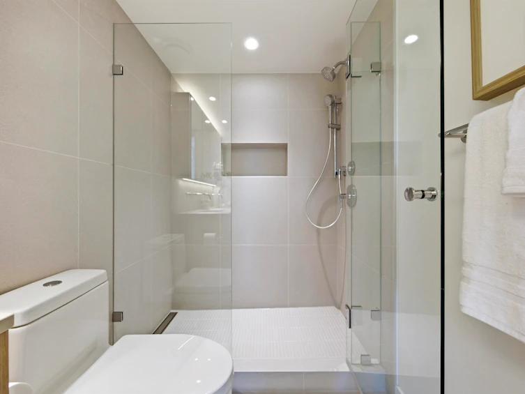 2408 E 12th Avenue, Vancouver, BC, V5N 0E3 - 21
