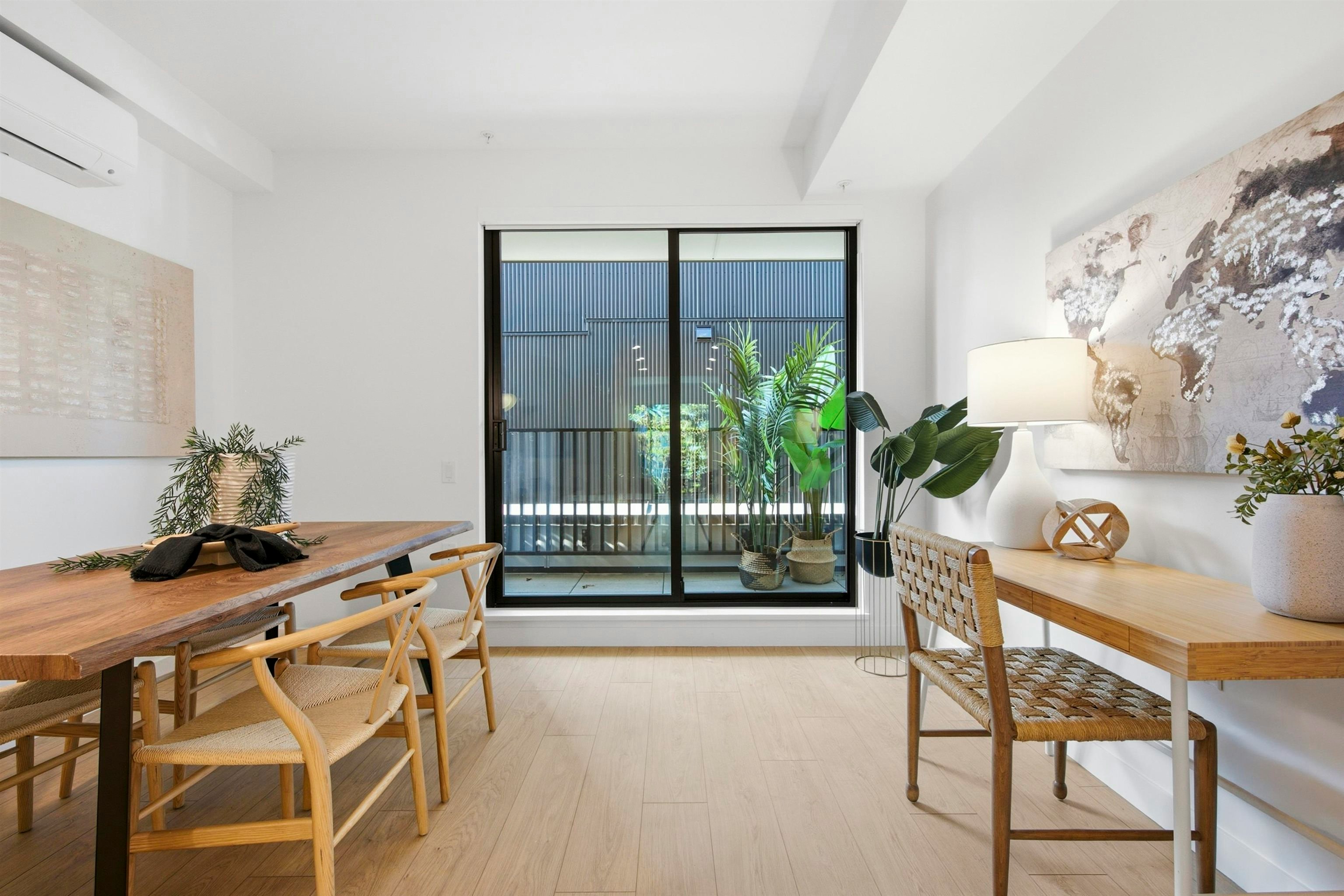2408 E 12th Avenue, Vancouver, BC, V5N 0E3 - 12
