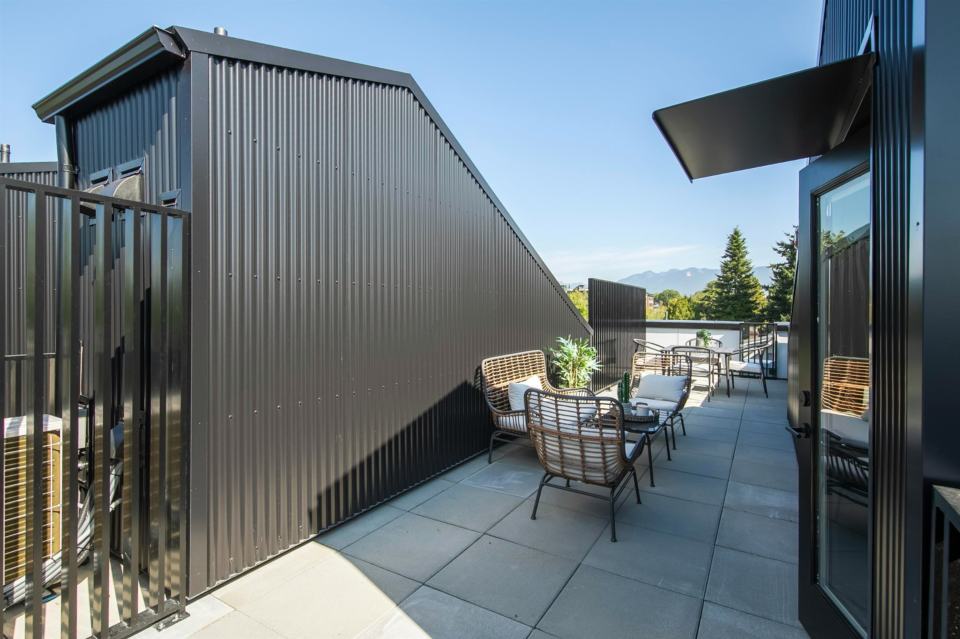 2408 E 12th Avenue, Vancouver, BC, V5N 0E3 - 25