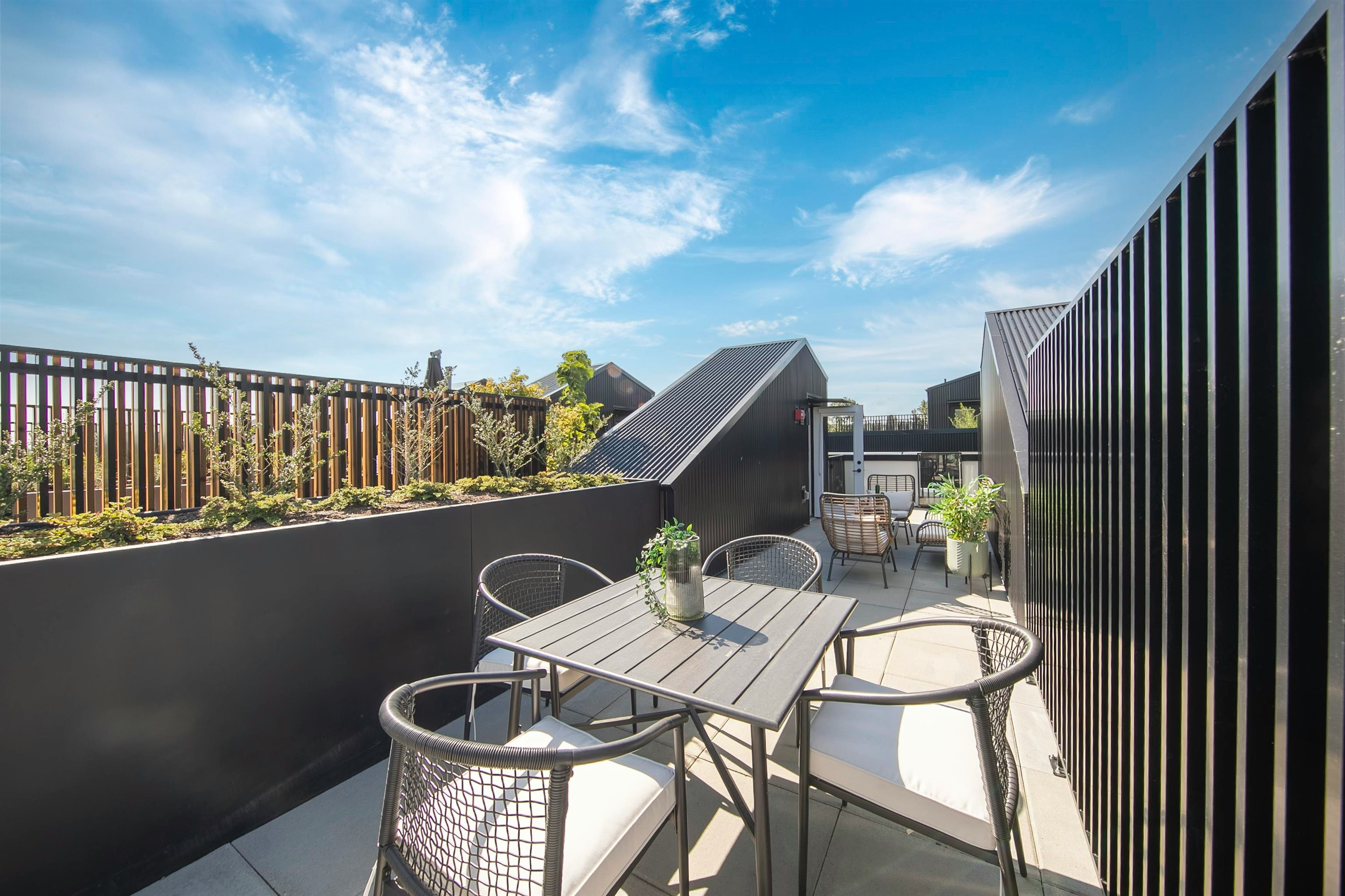 2408 E 12th Avenue, Vancouver, BC, V5N 0E3 - 16