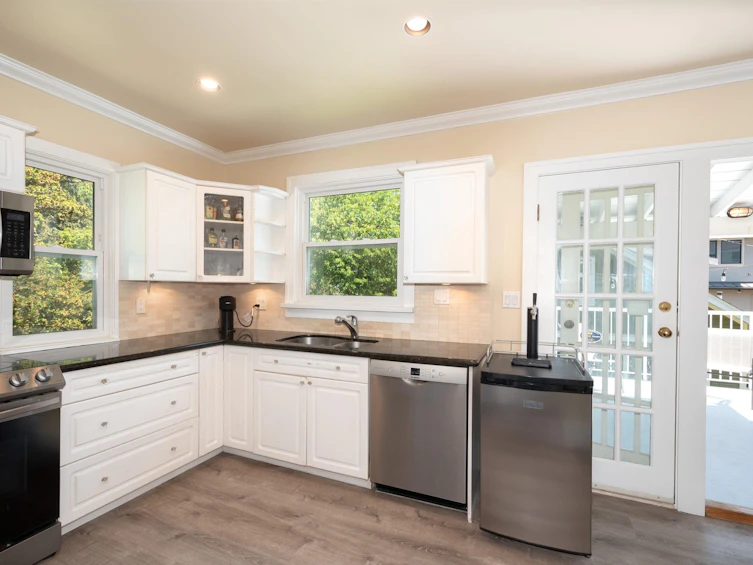 3908 Blenheim Street, Vancouver, BC, V6L 2Y7 - 9