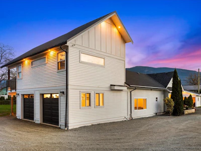4990 Boundary Road - 3