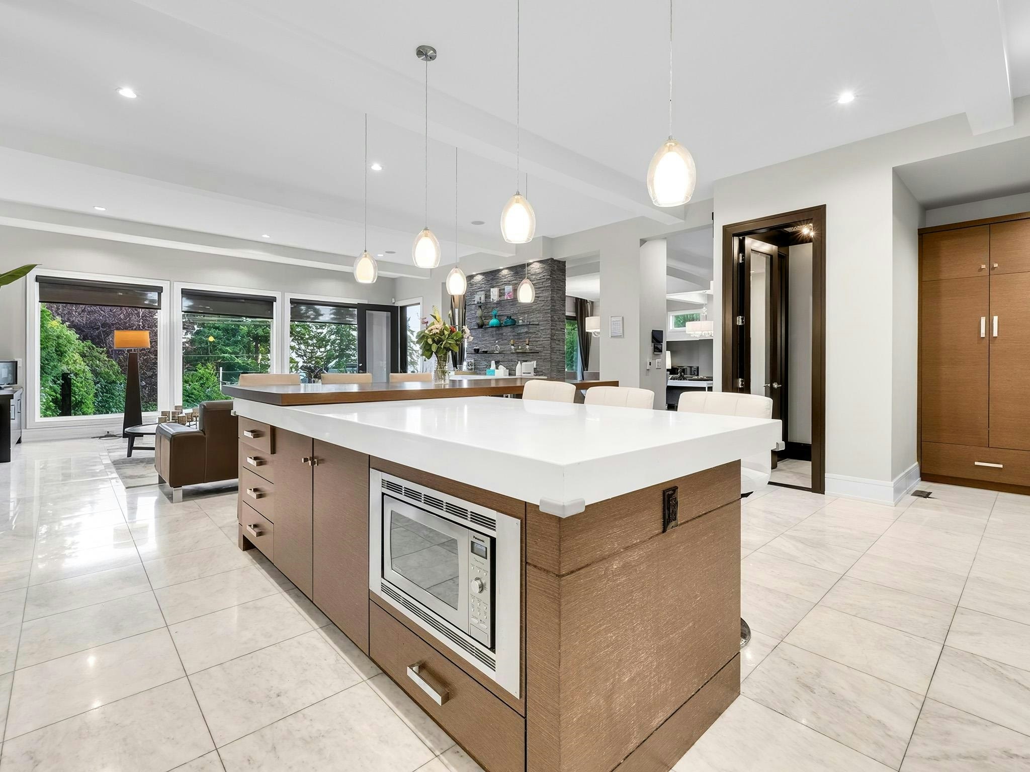 13307 Marine Drive, Surrey, BC, V4A 1E8 - 14