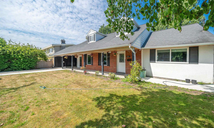 5835 Crescent Drive
