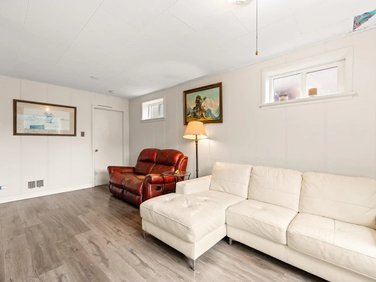 14878 Buena Vista Avenue, Surrey, BC, V4B 1X4 - 12
