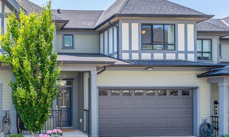 50-3500 Burke Village Prm